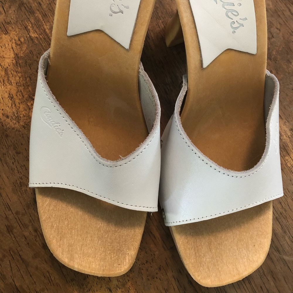 Vintage Made In Italy Candie’s WHITE Leather Heels Square Toe SIZE 6 37